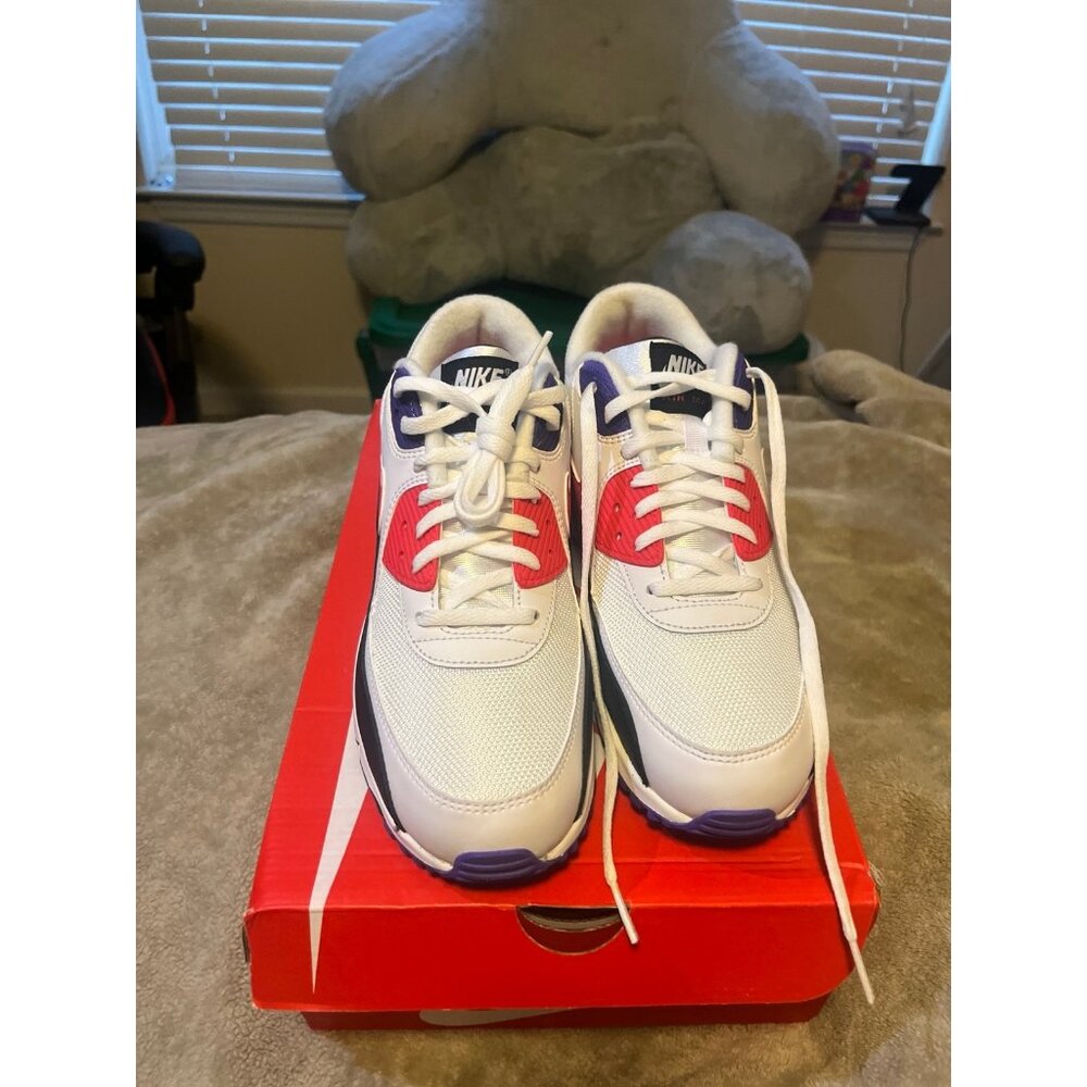 Nike Air Max 90 Essential
